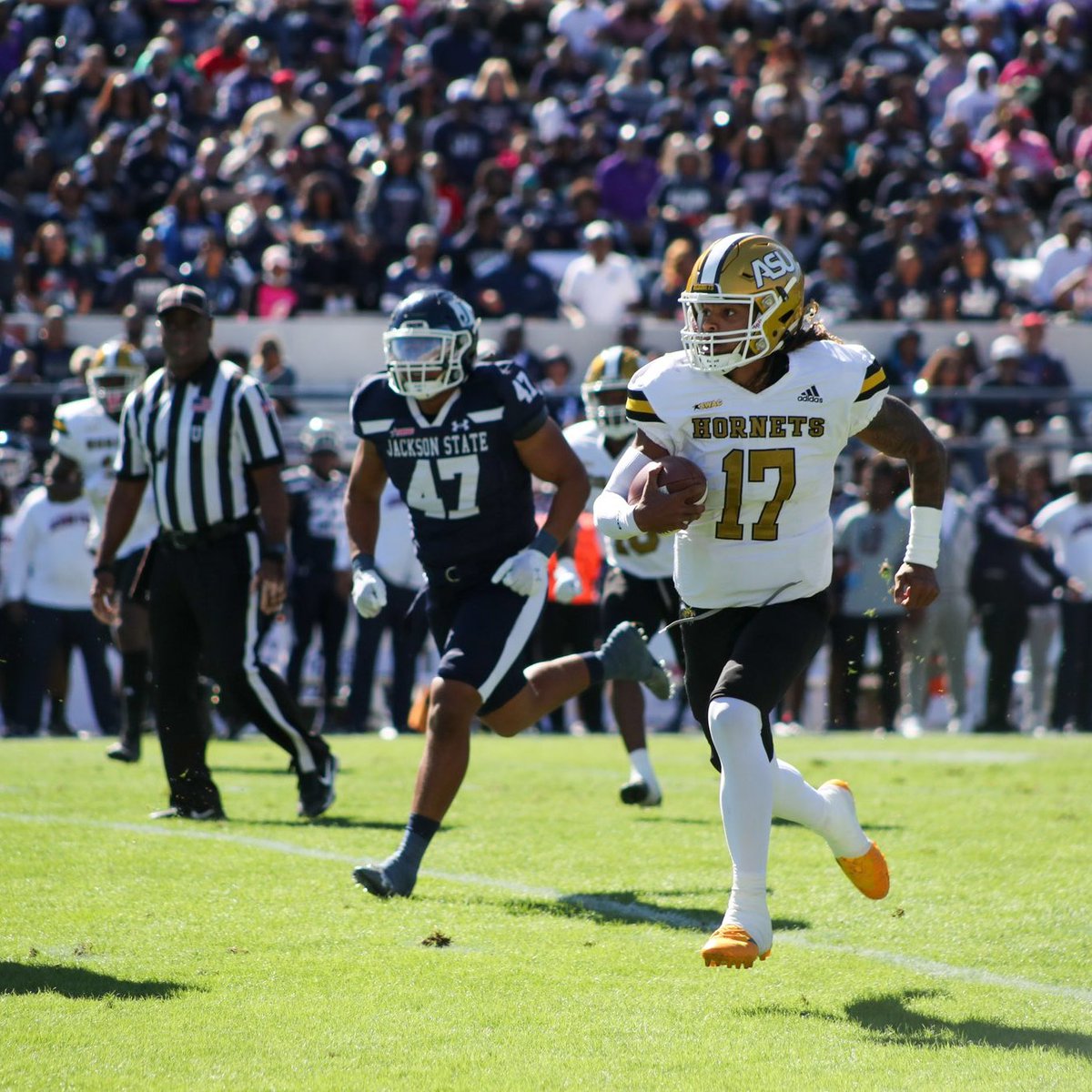 HBCUSports1's tweet photo. Alabama State Hornets over Jacksons State 24-19 https://t.co/KseA2lrHjq