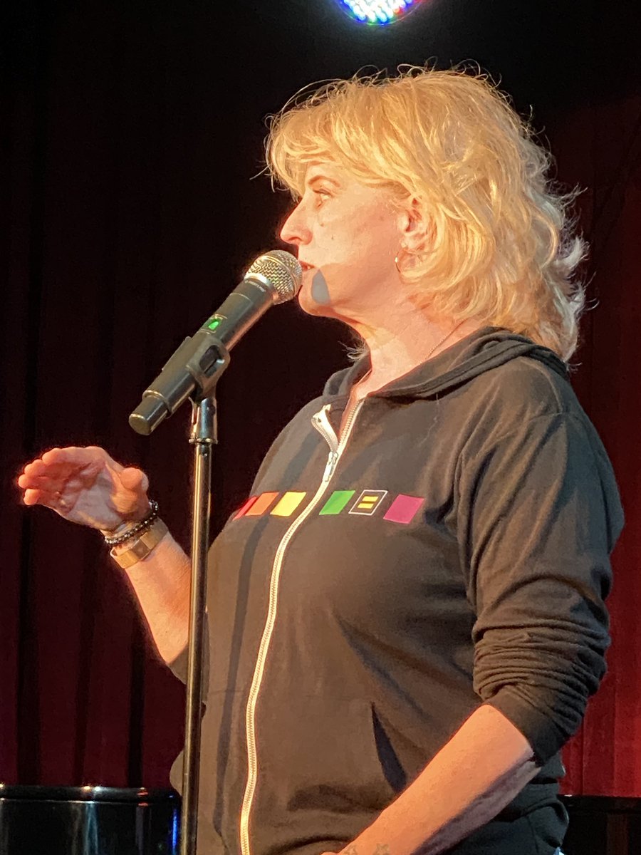 _C_h_i_c_k's tweet photo. Seeing Suzanne never gets old. @szwest1 thanks for another great show. #WomensWeek #SquadFun https://t.co/QHlw16viRG