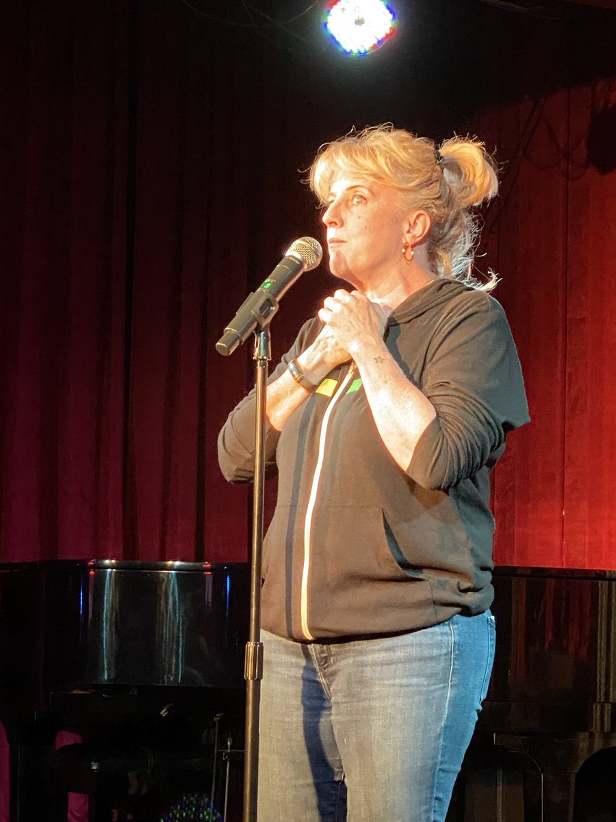 _C_h_i_c_k's tweet photo. Seeing Suzanne never gets old. @szwest1 thanks for another great show. #WomensWeek #SquadFun https://t.co/QHlw16viRG