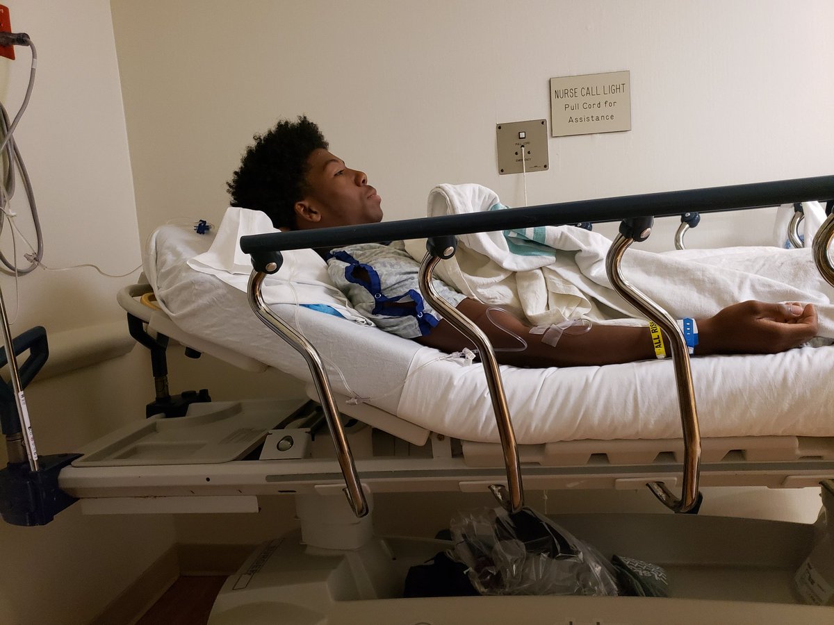 AmandaEd4's tweet image. Life is not promised 💔 
My Mom had cancers for approx 25 yrs, survived some, few came back, new ones came, she's a Christian Warrior. An auto accident took Her 9/16. My Son got ill 9/26. We laid her to rest 9/27. Son had surgery 2x 9/30. He's better. Just hug🤗 pray🙏🏾 &amp;amp; love🧡