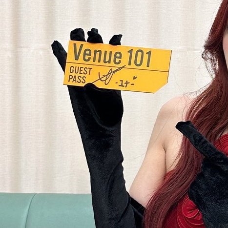 yunadite's tweet photo. We made our TV debut performance at Venue 101. How did you like our performance? We'd be happy if all of MIDZY enjoyed it. Please look forward to our release!🍎❤️ https://t.co/HLWi9T3rcf