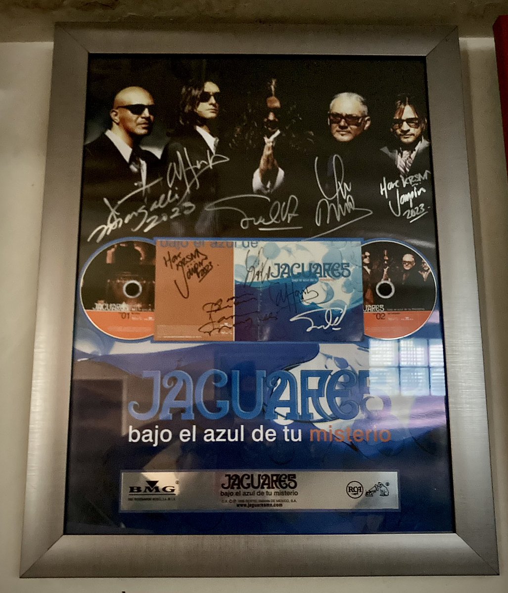 Jaguares “ Bajo el Azul de tu Misterio” 1999 #jaguares #caifanes <a href="/AlfonsoAndre/">Alfonso André</a> @SaulHernandezE <a href="/CesarBATLopez/">Cesar Vampiro Lopez</a> <a href="/SaboRomo/">Sabo Romo</a> <a href="/jarris_margalli/">Jarris Margalli</a>