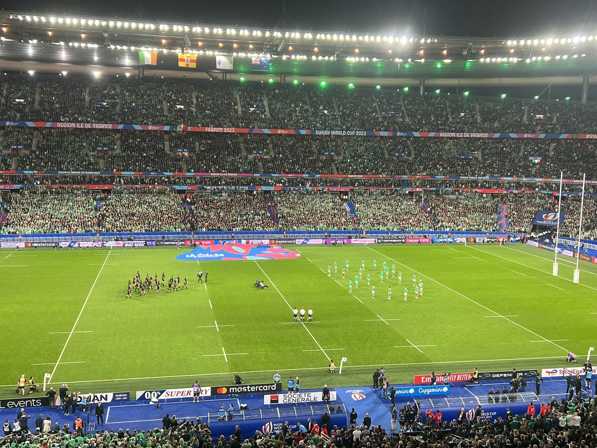 CianTracey1's tweet photo. Ireland in the figure of 8 as they were in Chicago in 2016 in the memory of Anthony Foley. 

Amazing. https://t.co/ZhOBeWqZfT