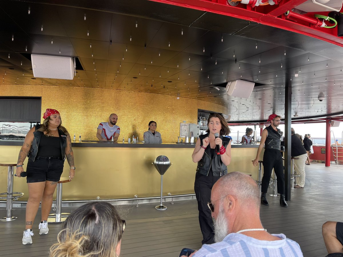KieranTrvlr's tweet photo. Last day of 14 incredible nights onboard my favourite cruise line.
💅Around the world with the Diva
🍸 Dueling cocktail class
🍽️ Wonderful meal in Test Kitchen
🫅Persephone show in the Red Room
Just waiting for the best closing party… We Fancy!
@VirginVoyages #vvfirstmate https://t.co/xF5GxnE0nL