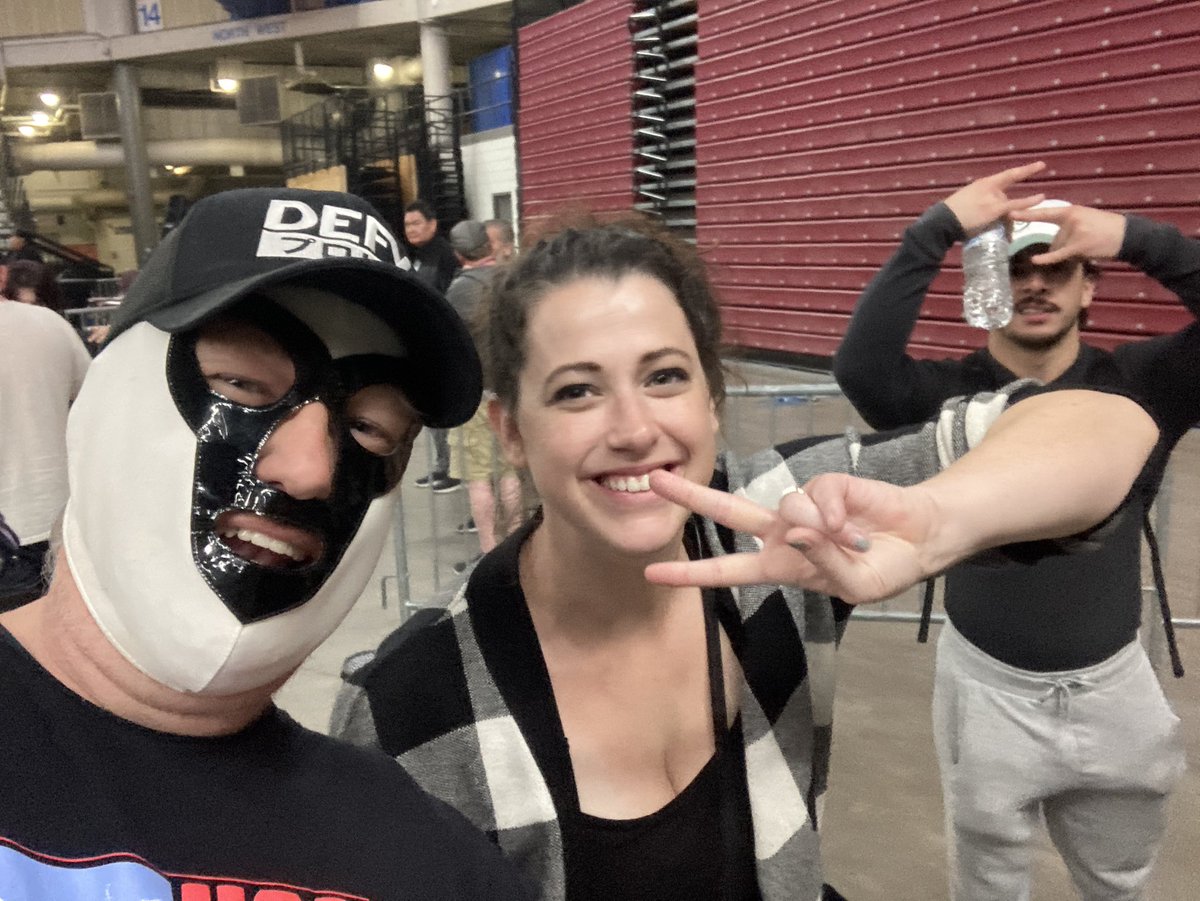 RealRasslinMgr's tweet photo. Got @nmatthewsninja for selfie a pic at #PrimoLucha @defyNW
One Of The Best
@lionsgatedojo ๐ฆ
๐คผโโ๏ธ https://t.co/LMejNhllGj
