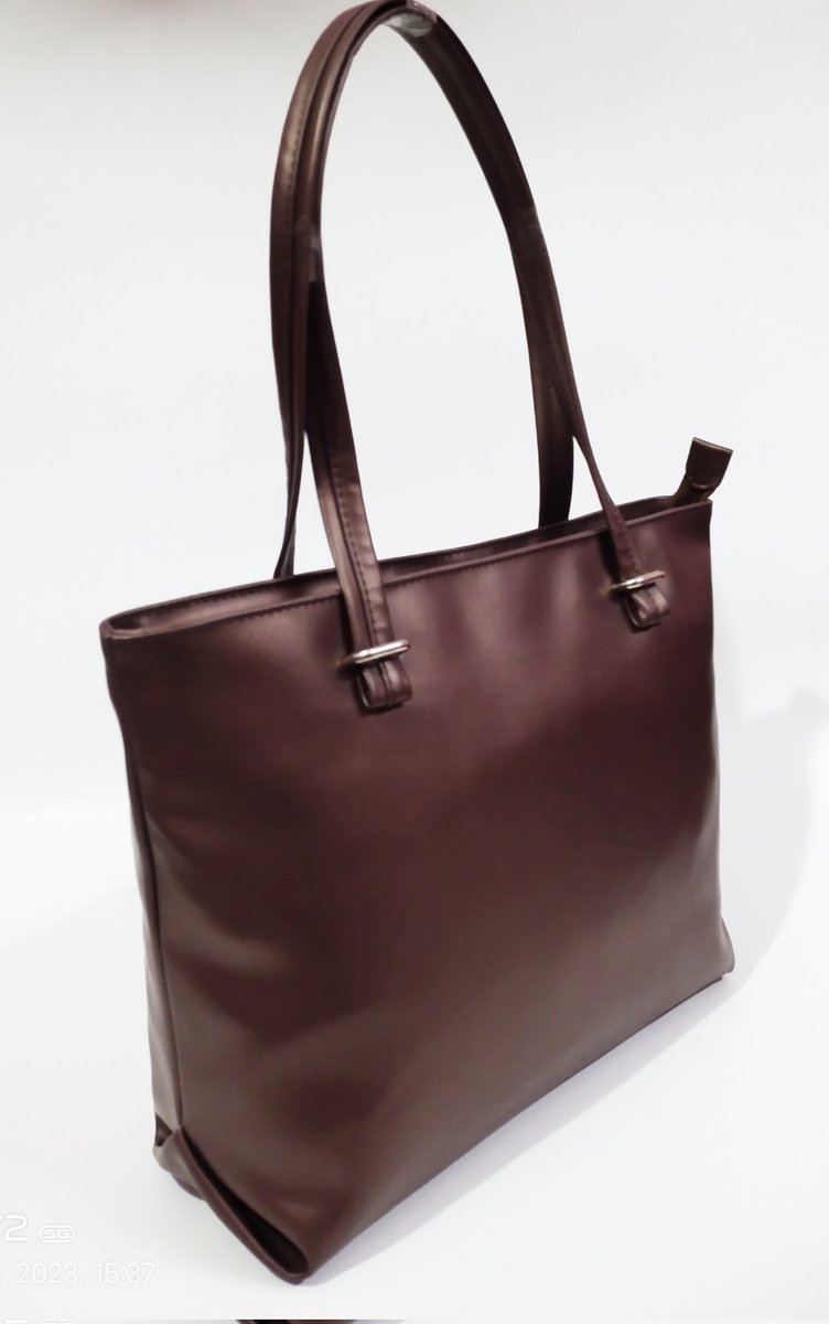 RHandbag21's tweet photo. Eliza Satchel ladies handbags #puleatherbag #ladieshandbags #satchelbag #handbags  #sisterwives #Totebag #clutches   #fashionstyle #FashionWeek #bags #Smallbags  #onlinestore #Stylish #kellybag #WomensArt #GIRLorLADY #womenfashion #purse  #dilaraclutch  #fixed 
#Elizaladiespurse https://t.co/rbetgHTiJQ