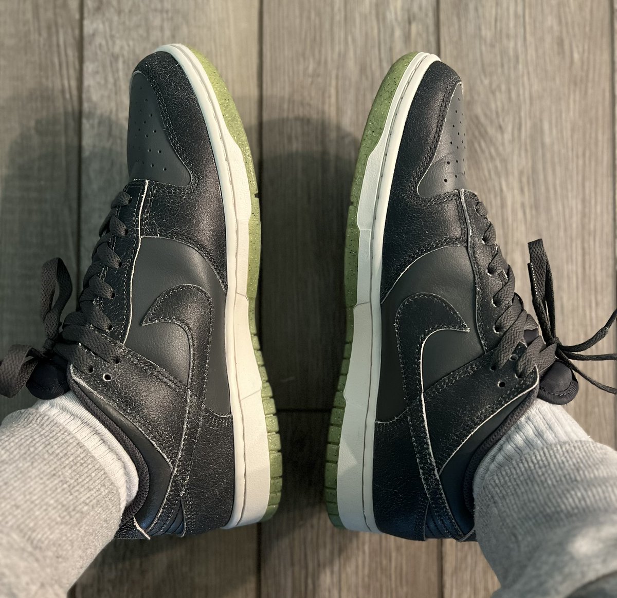 chicagosworth's tweet photo. #kotd #NikeDunk #low #Retro #PRM #Halloween #ScreamGreen itβs that time of year #UNDS ππ₯π https://t.co/LhwWGwEqAz