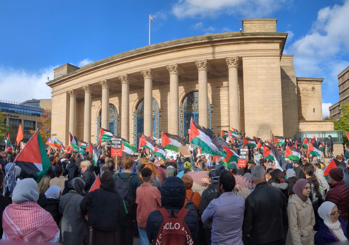 CPBritain's tweet photo. From #London to #Aberdeen, and many places in between, the message is clear 🕊️🇵🇸✊

• Stop the attacks on #Gaza!
• End the criminal occupation!
• Free #Palestine! 

Get involved and support the Palestine Solidarity Campaign @PSCupdates 📱💻 https://t.co/sr6tX7esOP
