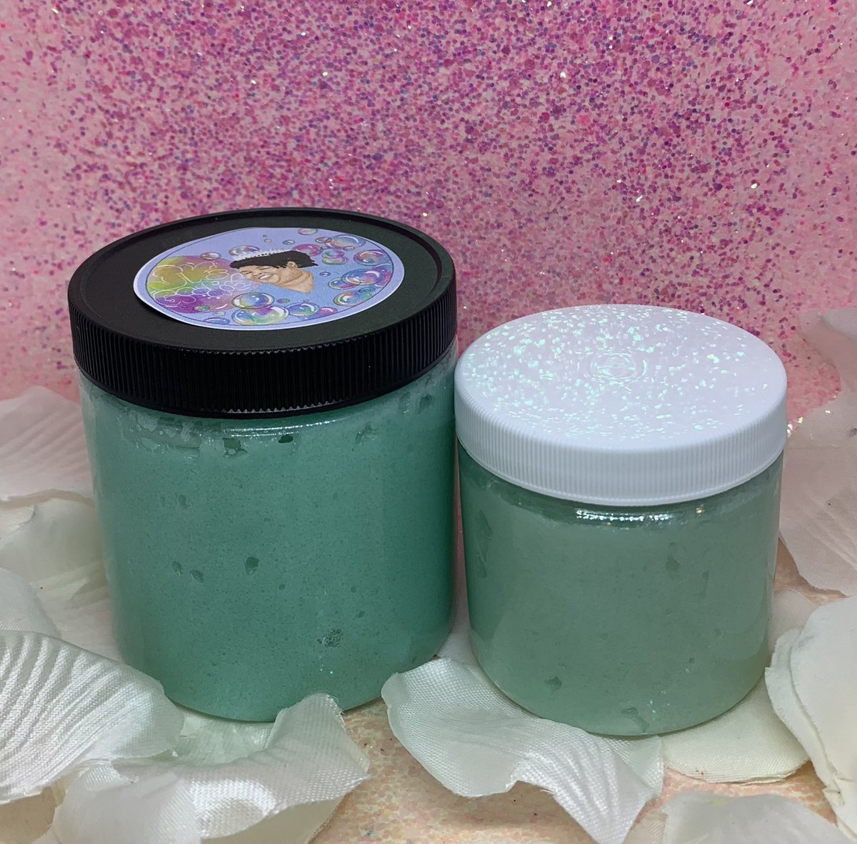 rissa10971's tweet photo. Haven’t seen any small biz threads in a while! Let’s change tht, I’ll start 🤗 

Hello, I’m Rissa and I am the owner of JK’s Goodies Body Care! Located in Louisiana and create ALL natural skin care 😌 #blackownedbusiness #SmallBusiness #naturalskincare 

https://t.co/F7xiivy36K https://t.co/aqjLWAUKHH