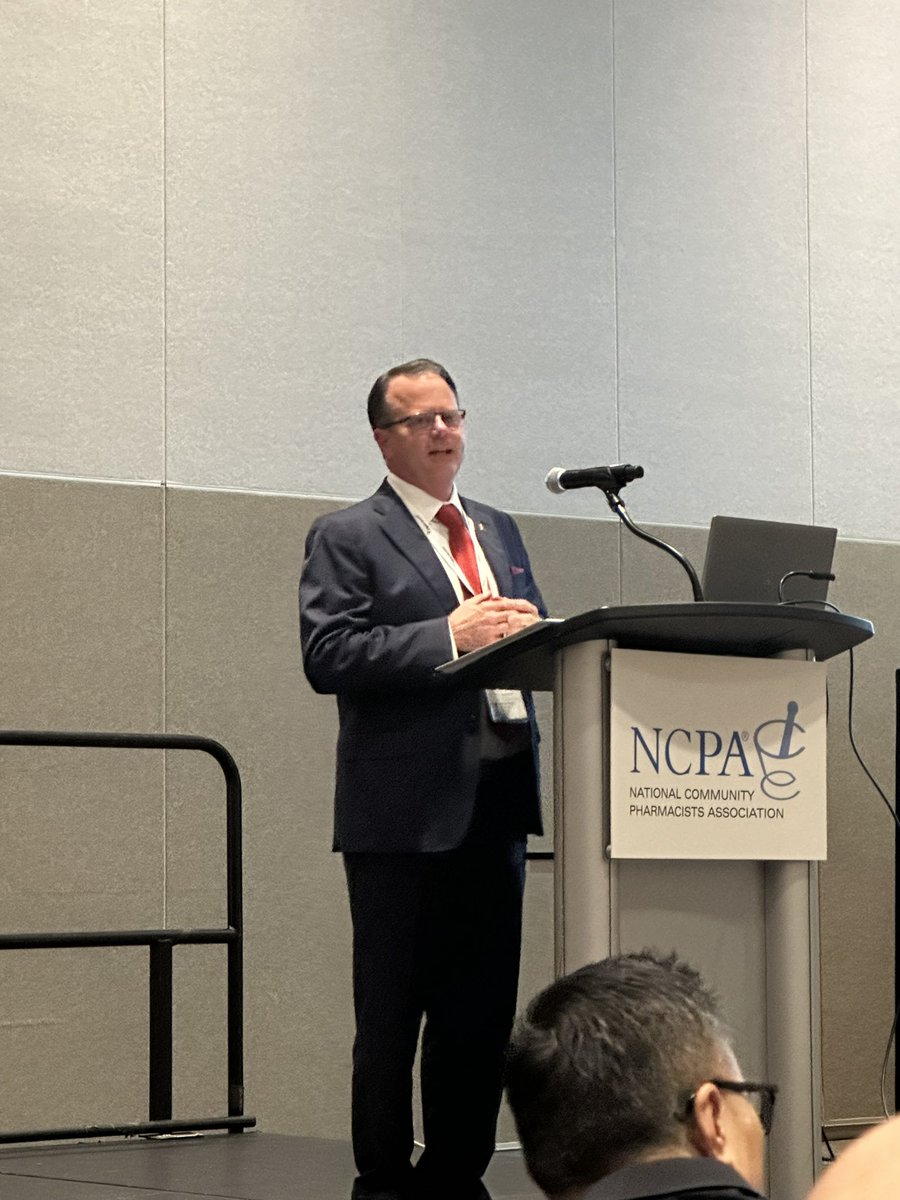 SugarDetective1's tweet photo. @Commpharmacy President @hmchancy for kicking off the 20th Annual Good Neighbor
Pharmacy NCPA Pruitt- Schutte
Student Business Plan Competition https://t.co/Rxjx5nilcI