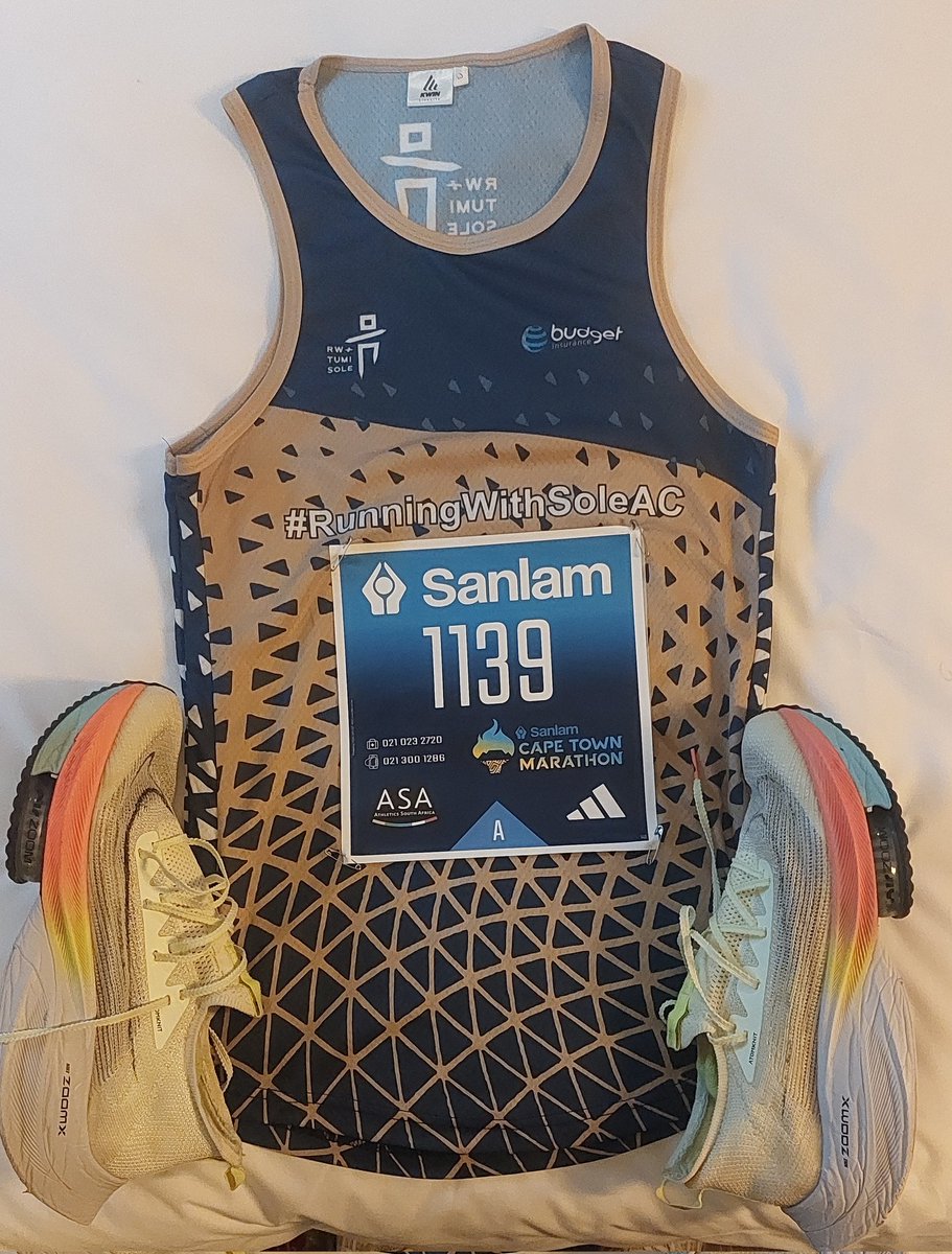 TebogoMokubung1's tweet photo. Let's go collect those PBs😀👊🏾
#RunningWithSoleAC 
#RunningWithSoleACxBudgetInsurance 
#RunningWithTumiSole https://t.co/g9PKghTuZ8