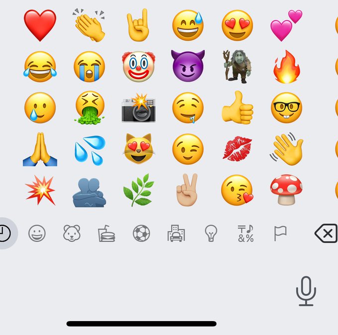 My most used Emojis say a lot about me lol. What are yours? https://t.co/nUSFEwJs89