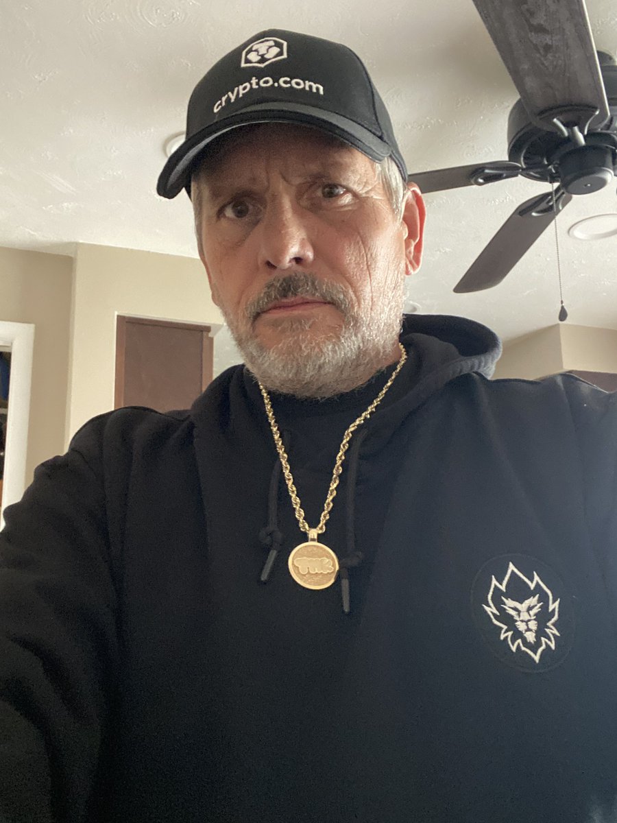 cryptkeeper1z2's tweet photo. Representing cro fam!! Hope you all have a wonderful day!!! @cryptocomnft @cryptocom @TMKNFT @LoadedLions_CDC #crofam #nft #nfcollection https://t.co/cL3Ap1Cfvd