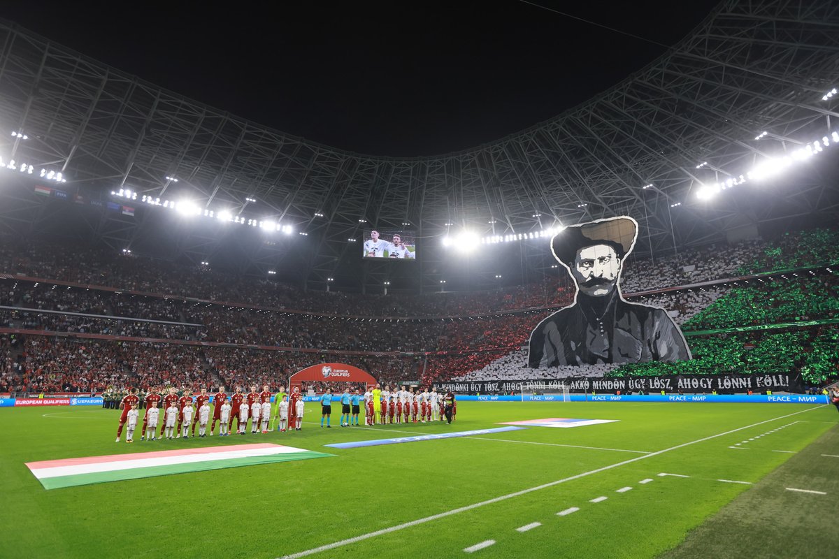 MLSZhivatalos's tweet photo. 🇭🇺Betyárok a Puskás Arénában

#magyarok #csakegyutt #HUNSRB https://t.co/gj1pDr0YDb