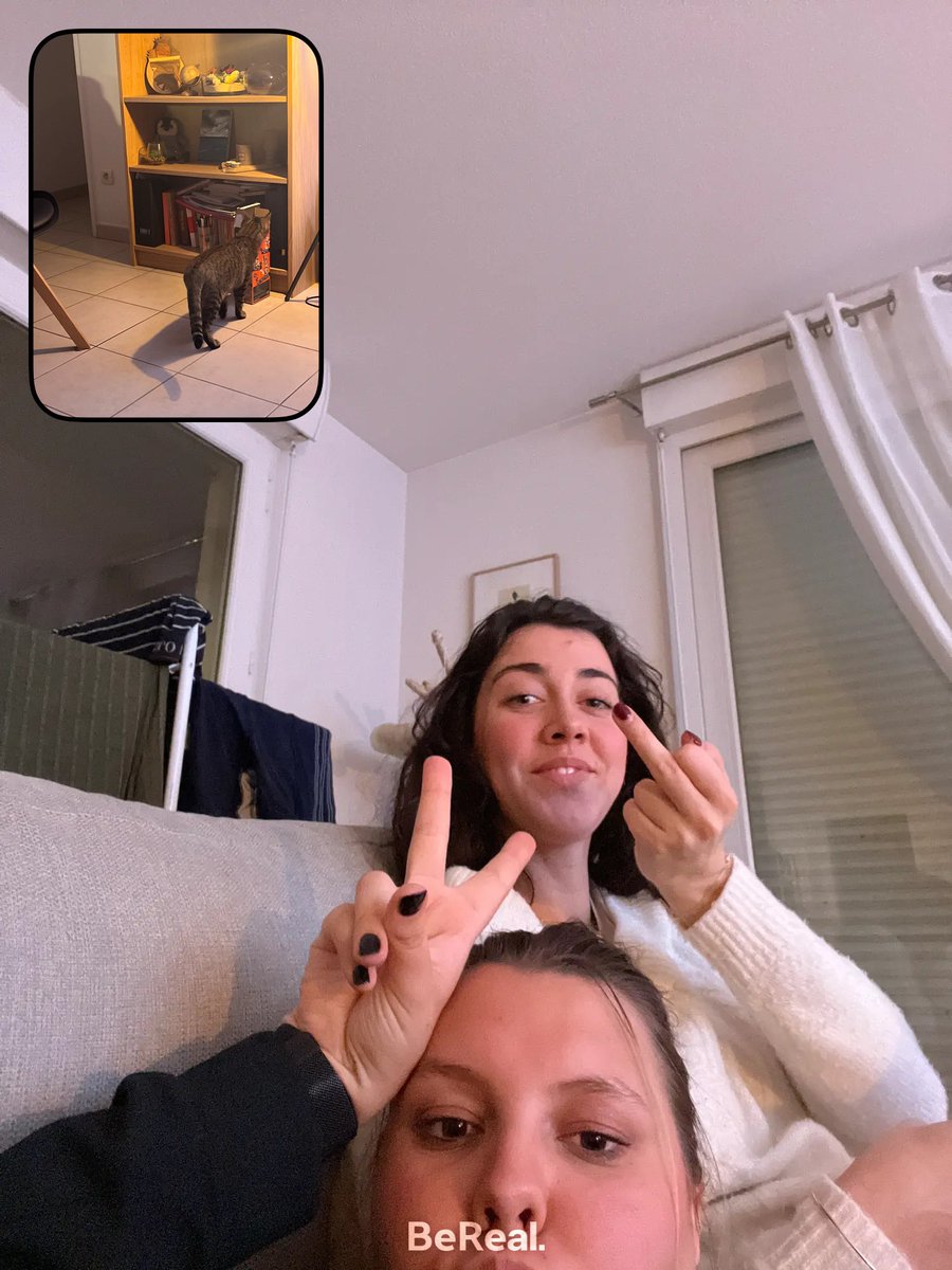 clemanwlr's tweet photo. #RealestPersonOnEarth
On essaie il y a rien à perdre https://t.co/2b2dUu0XDk