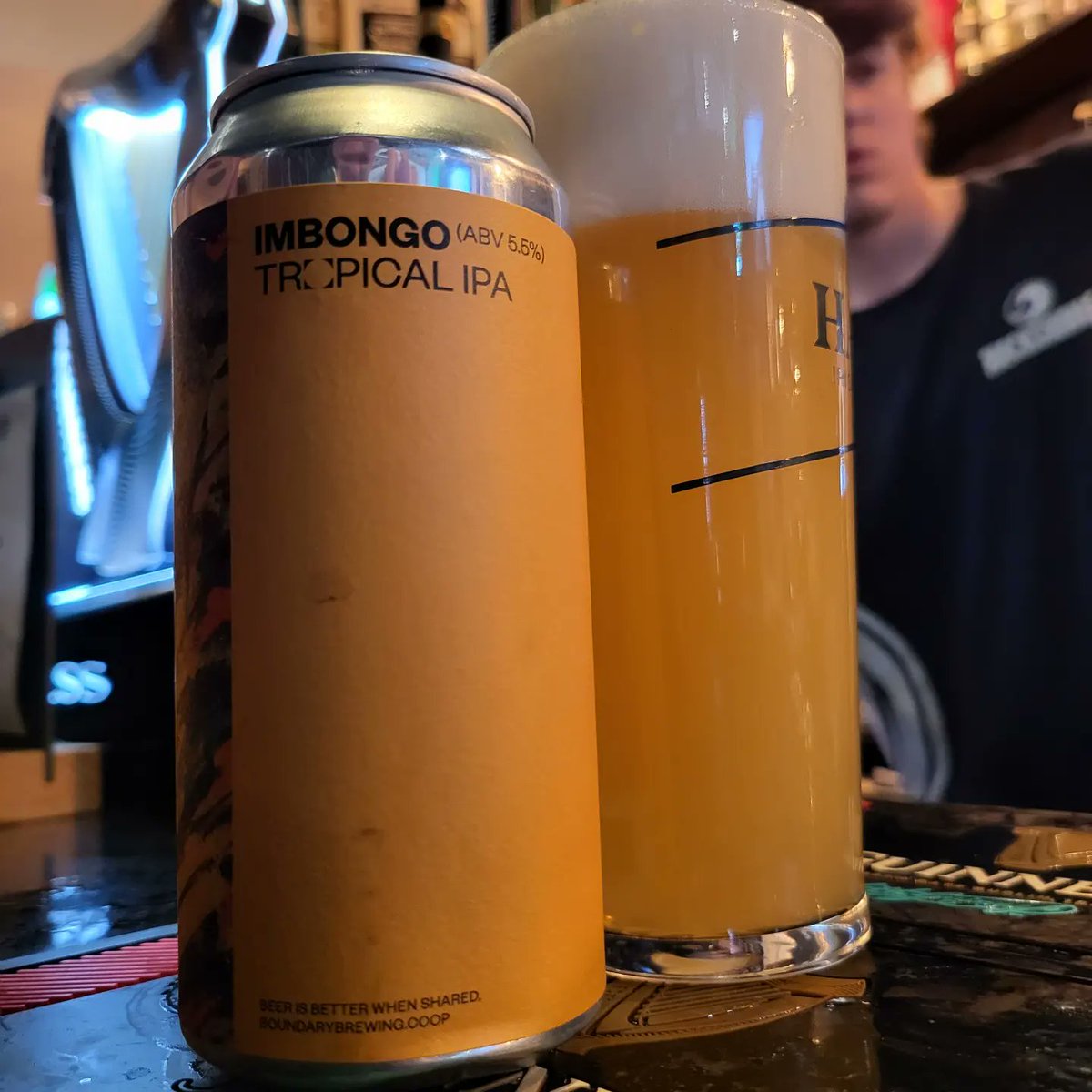 QuareSwally's tweet photo. A few crafty post- #NorthernIreland v San Marino swallies at @Ryansba in Belfast. Nice to have some decent choice of beer so close to Windsor Park. 

@KinnegarBrewing Scraggy Bay
 IPA  
@bullhousebrewco Suds pale ale
and @boundarybrewing Imbongo IPA
#NIRSMR https://t.co/XCsIC8zEhR