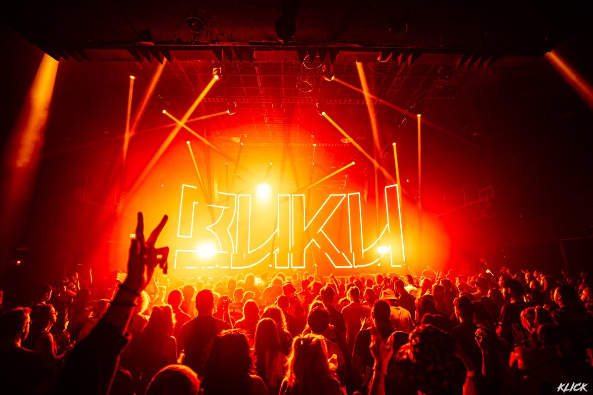 𝕓𝕦𝕜𝕦 tweet media