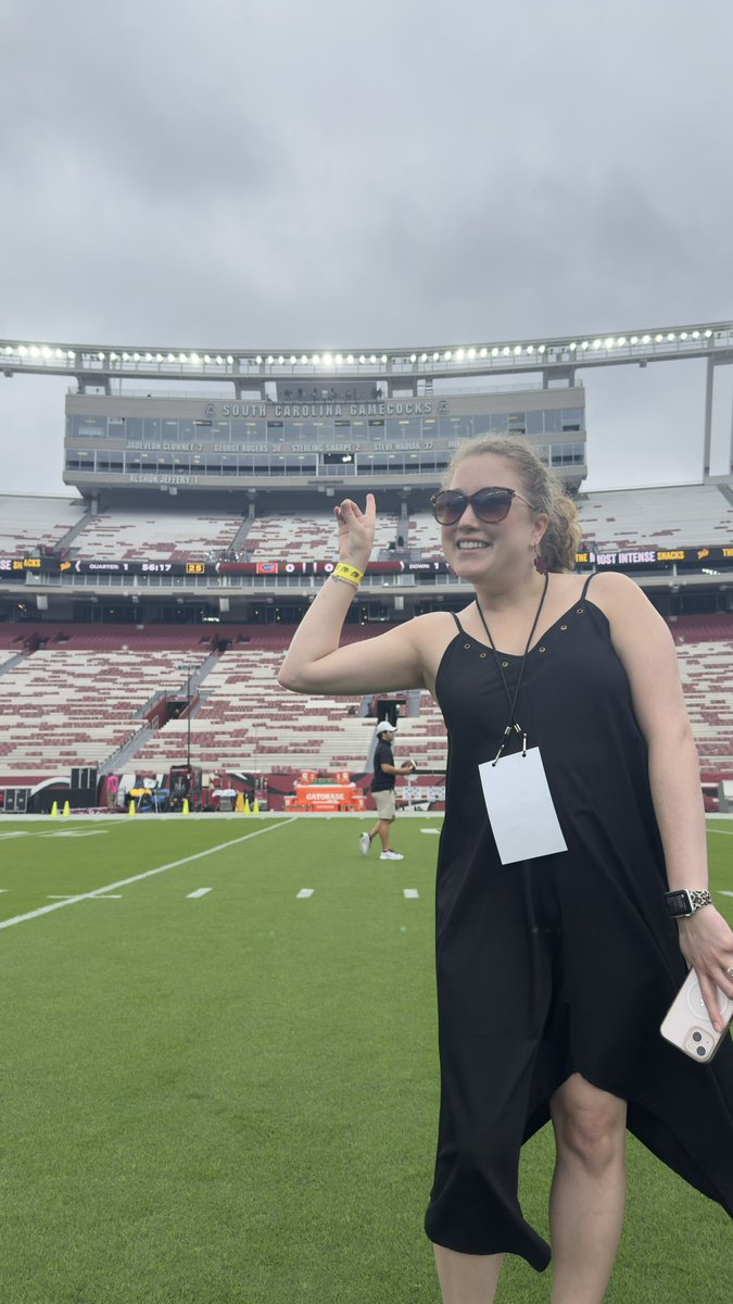 Shout out to @collyntaylor who is covering his last USC football game😃 As T- Swift says…Next Chapter!