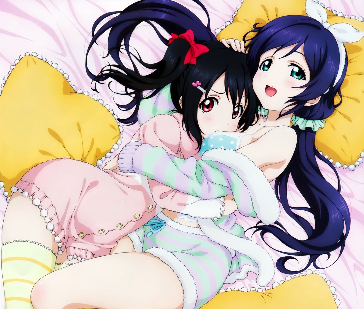 2 #lovelive waifu is stay overnight in my house, so I let them to sleep in guess room. 
#LLRP
#openRP