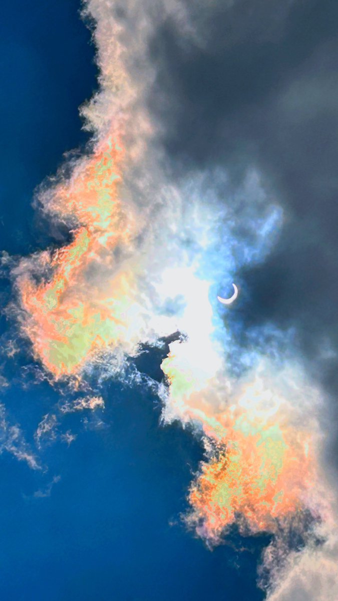 a_d_a_c_a's tweet photo. Y ¿por qué no subirla acá también? 🌖
#Eclipse #Eclipse2023 #EclipseSolar #Guatemala https://t.co/M59THOTQl6