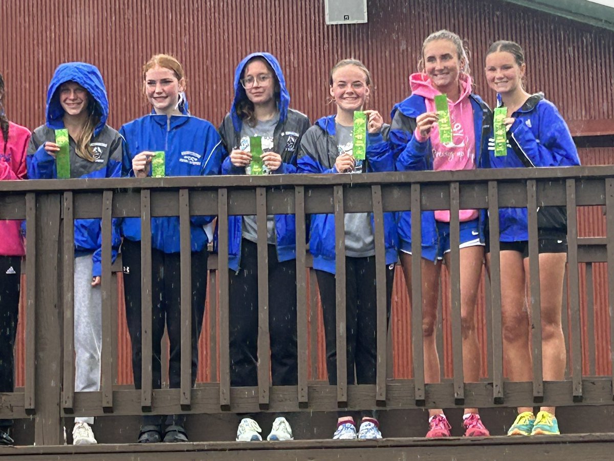 <a href="/GCHSPirates/">Greensburg Comm HS</a> Ladies are going to REGIONALS 🏴‍☠️🏃🏼‍♀️💪🏻Way to punch your ticket girls 👊🏻