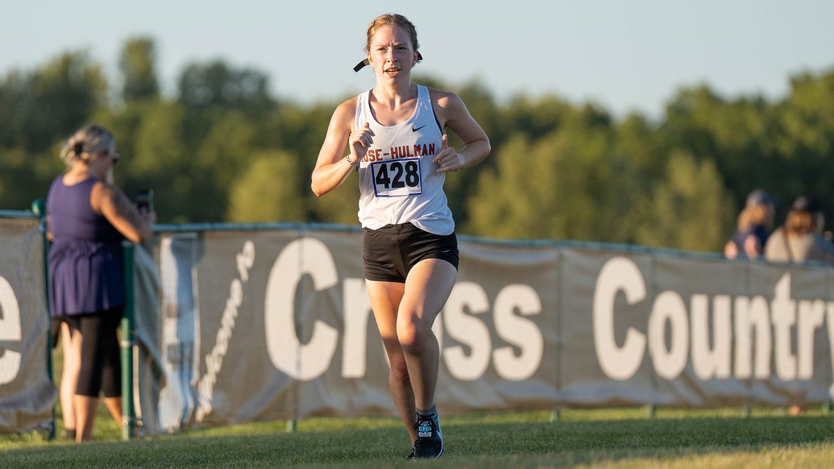 WOMEN'S 🏃‍♀️: Jocelyn Onstot leads the Fightin' Engineers in the Augustana Interregional on Saturday afternoon with a time of 24:03.0. Abigail Kurfman also ran a sub-25 minute time. #GoRose

📄: athletics.rose-hulman.edu/news/2023/10/1…