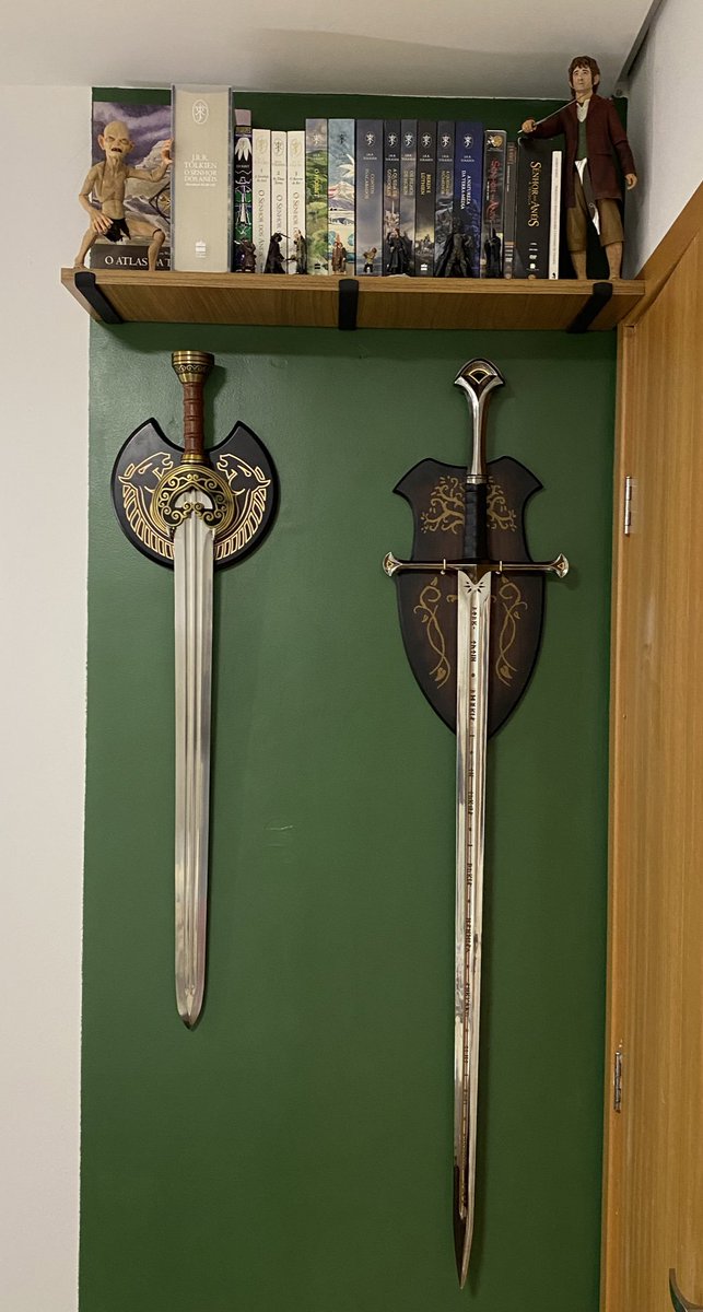 GabrielSalimP's tweet image. Falta pouco

#osenhordosaneis #aneisdepoder #lotr #senhordosaneis #Tolkien