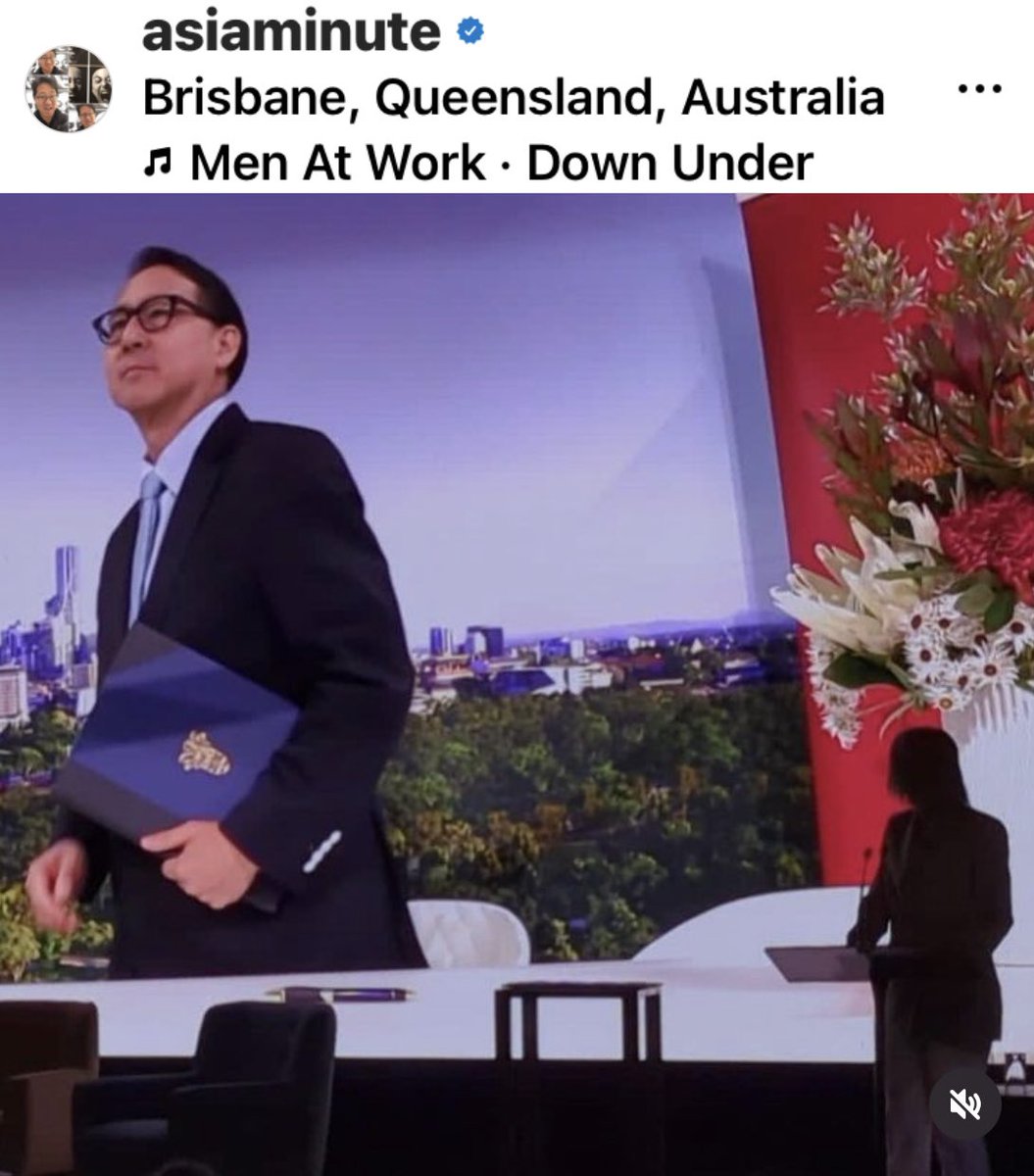CurtisSChin's tweet photo. @brisbanecityqld @brisbanetimes @Queensland @StevenCiobo @goesamos @yeensight @LaurenSorkin18 @RCitiesNetwork @MilkenInstitute @APCSummit @BloombergAU @BloombergTV @business @haslindatv @NinaHachigian @9NewsQueensland @Oriel_Morrison @BloombergtvID @bne_lordmayor @iocmedia @VisyIndustries @KarishmaJourno @opinion @SylviaJeffreys @TourismPHL @Olympics @NBCOlympics @UNHABITAT @MichalMlynar #AsiaPacific 🌏
Exit stage right. With the #MayorsAccord in hand & @SylviaJeffreys looking on, I help bring the #2023APCS Asia Pacific Cities Summit & Mayors’ Forum @APCSummit to a close…
There’s a #koala now I have to meet…
🐨🤳🏽 👉Go #Brisbane! https://t.co/2SjXIRxD8h https://t.co/IiPsxtf6dZ