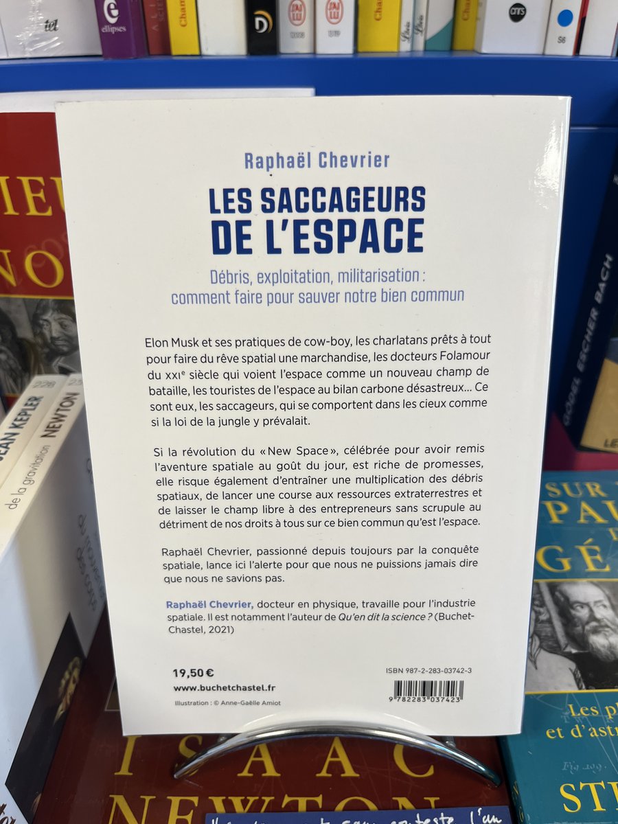 bossard_joris's tweet photo. Voici mes 2 coups de cœur de cette semaine au @BLibrairie à @CaenOfficiel 😊😊😊

"Les saccageurs de l’espace", écrit par @rchevrier et qui est édité par Éditions @buchetchastel. 

"La rencontre des astéroïdes", écrit par #PatrickMichel, préfacé par l’astronaute français @astro_JFrancois et qui est édité par Editions @OdileJacob.

Ces 2 livres sont actuellement disponibles dans cette Libraire caennaise😉😉😉