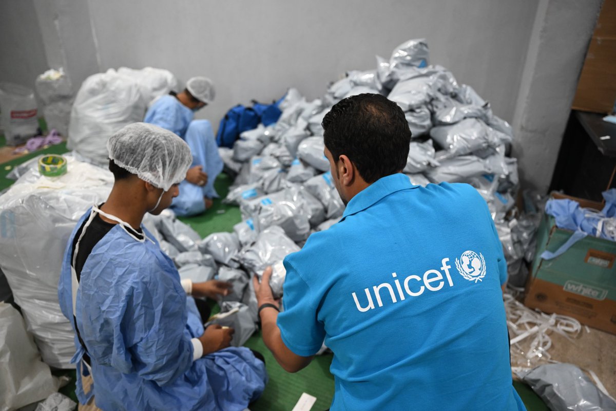 We are intensifying our efforts, including today’s delivery of lifesaving supplies, to <a href="/EG_Red_Crescent/">الهلال الأحمر المصري</a>, to address the immediate humanitarian needs of #children in #Gaza. We must protect children at all times, and they must never be the target. #ForEveryChild, protection.