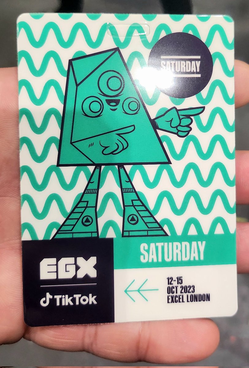 LoneW0lfe007's tweet photo. Awesome day at EGX! Met some amazing people today like the wonderful @GTGVicki , @Eeowna , @heckin_flop , @Jarvdusa and Gemma of @RawFury and more! 🥳 https://t.co/Le6XqBQjIs