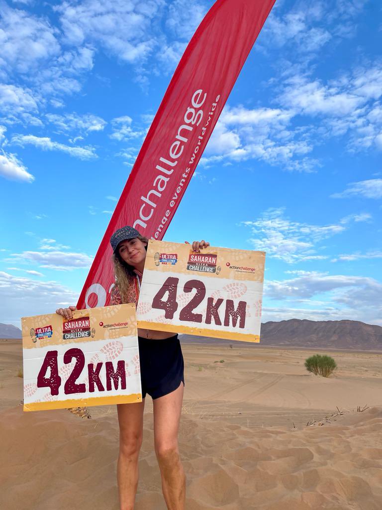 Fair play, 2 marathons in 2 days. And in the desert!! 🐪 🏃‍♀️ Considering the ‘training’ Sa did, I’m just happy she’s alive🤣