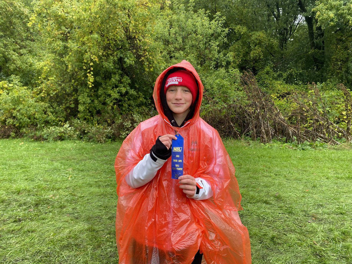 Your Hersey Huskies are your Fresh/Soph MSL Conference champions!! 🥇🔥🧡😁

Makowski, M. - CHAMPION! (19:35)
McQuade- 4th (20:05)
Vincent- 7th (20:28)
Kopacz- 10th (20:44)
Makowski, A.- 11th (20:53)
Murphy- 22nd (21:58)
Bukhalo- 37th (22:57)