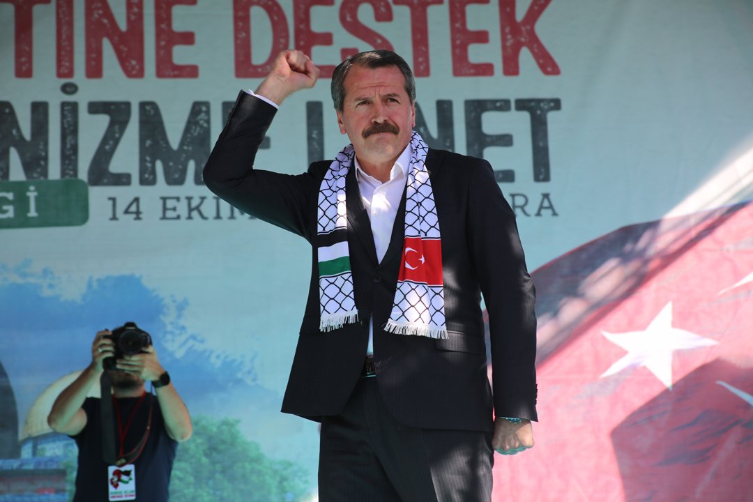 MemurSenKonf's tweet photo. Binlerce Vatandaş Filistin’e Destek İçin Buluştu Meydanlardan Soykırıma Lanet Yağdı

Memur-Sen ile Türkiye’nin önde gelen STK’ları; HAK-İŞ, İHH, TÜGVA, AGD, Cihannüma ve ÖNDER; “Soykırıma Hayır, Filistin’e Destek Siyonizme Lanet” mitingi düzenledi. 

Yoğun katılımla gerçekleştirilen mitingde işgalci İsrail’in gerçekleştirdiği saldırılar bir kez daha lanetlendi.

#DirenişeSelam #FreeGazze #FreePalestine #فلسطين_حرة

🔗 https://t.co/NP3U7Z4K4u