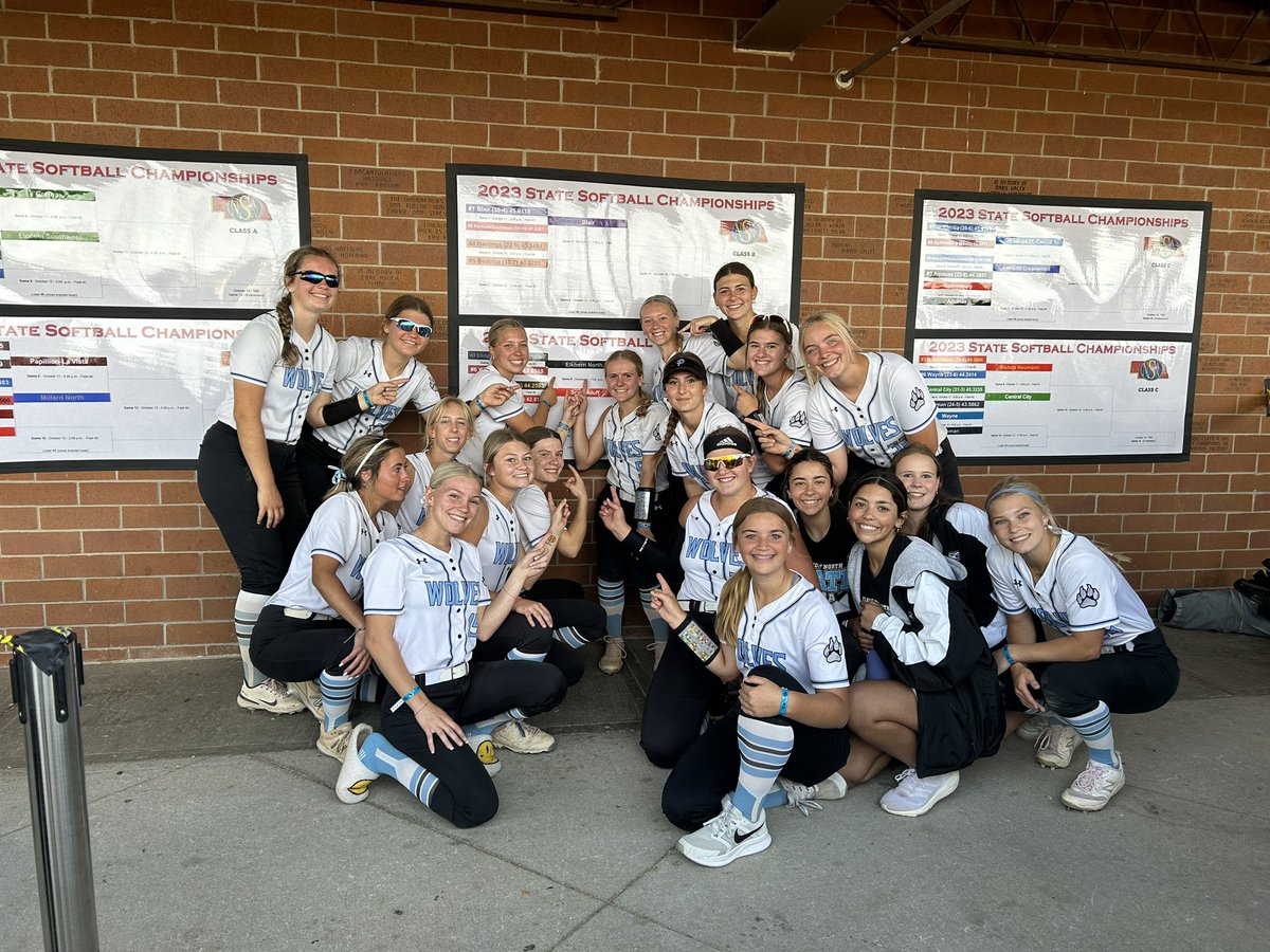 We finished our season 28-10 and 3rd in the state.  Thank you seniors for setting the new standard of expectations for our program. Thank you parents for your constant support.  Thank you coaches for the endless hours you put in. It was a season to remember. 
Love you all! 🩵