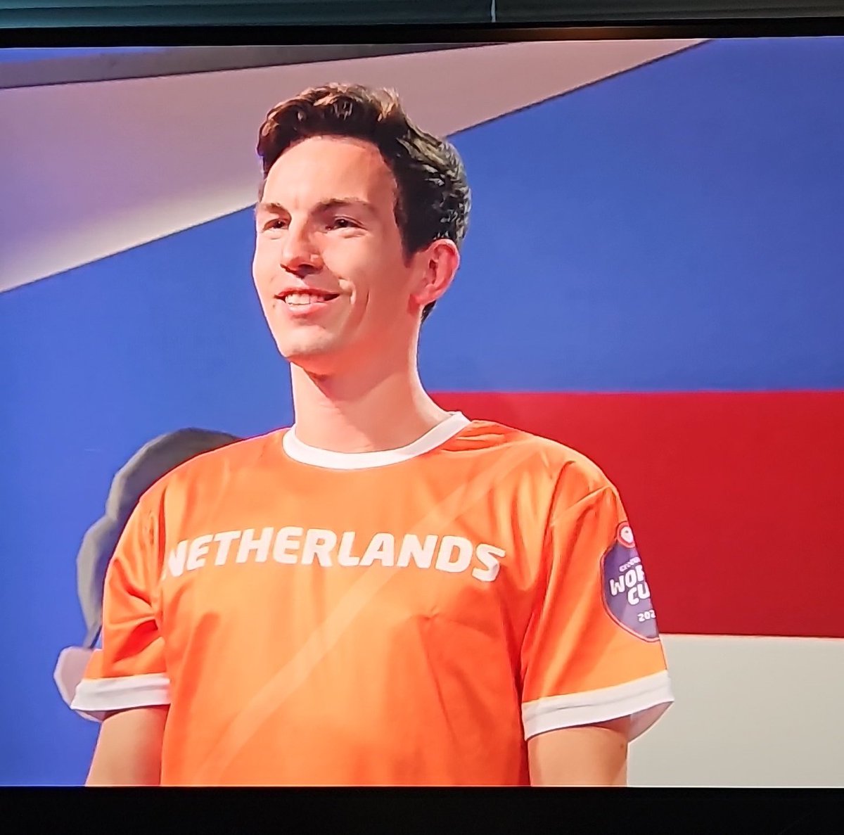 YoupTuber's tweet photo. JAJAJAJA LETSGOOO!!!! GEFELICITEERD #CONSUS
MAAKT NL TROTS @geoguessr @GeoGuessrWC https://t.co/xRZ564iJ3n