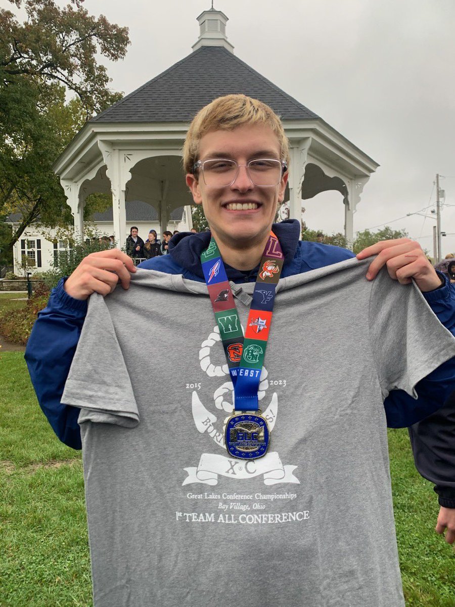 VFAthletics's tweet photo. Congratulations to Nate Demarest!!!!! https://t.co/z32VtFyPu0