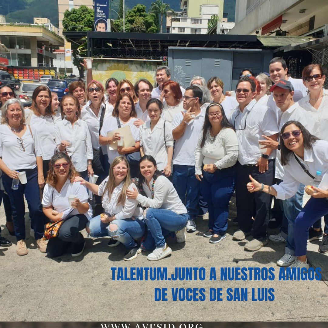 avesid's tweet photo. ¡Hoy estuvimos con nuestra parrandita junto a nuestros amigos @vocessanluis en #gama @somosgamave en su sede de #lospalosgrandes animando a colaborar poniendo #unasonrisaasucuenta #usasc . Son muchas las razones para colaborar con #avesid !porque la #educacion no puede esperar! https://t.co/IuUvOk1NbX