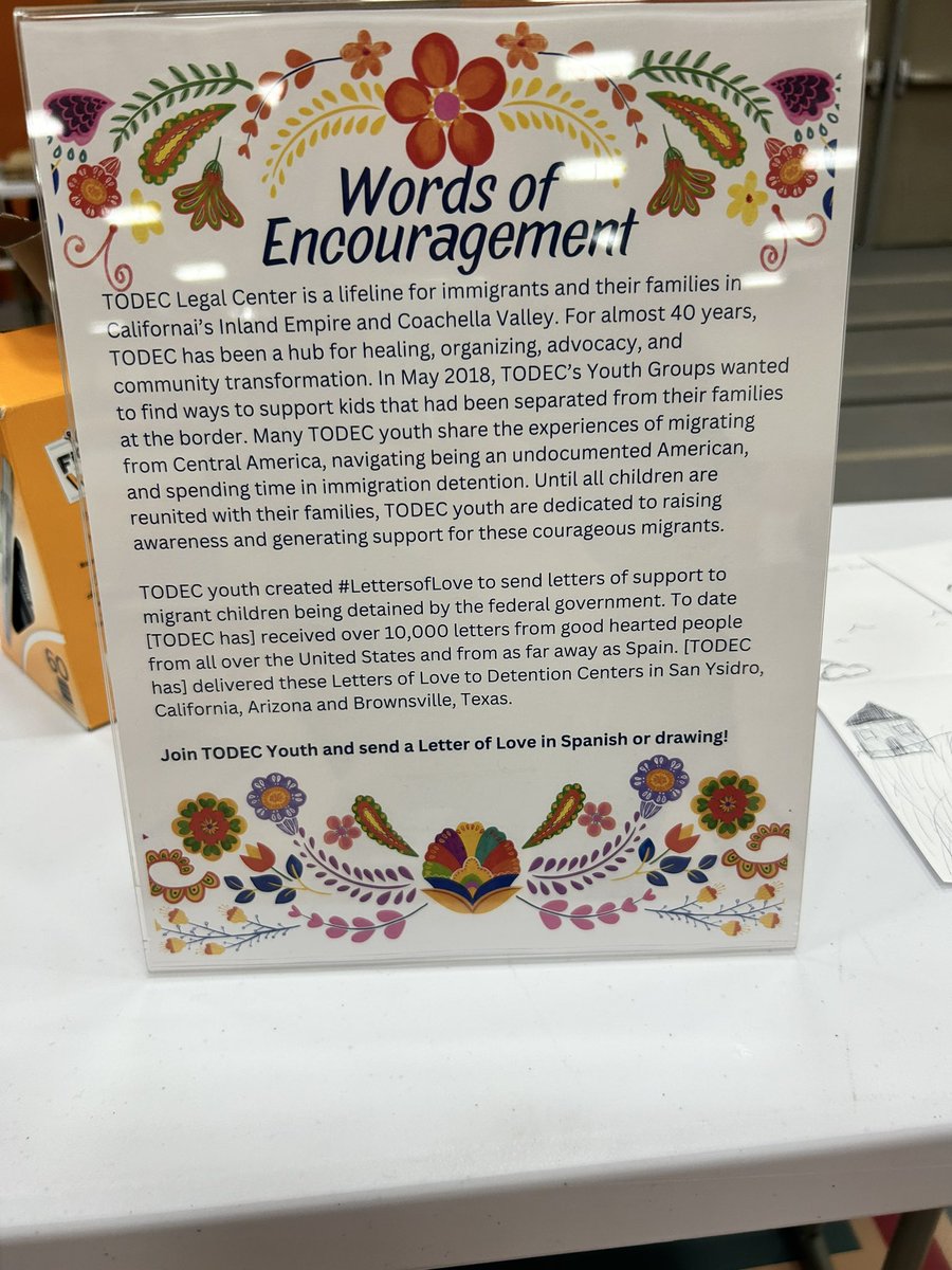 dtorres31707's tweet photo. Shout out to Mrs. Fairfield, the members of PEHS Latin American Student Organization  and the Spanish Honor Society for hosting the first Plainfield East Hispanic Heritage Fair.  What a fun event! @EastBengals @d202schools https://t.co/VgSWiH0R0t