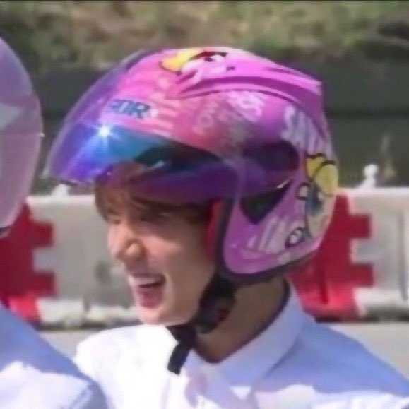 koogifs's tweet photo. jungkook wearing a powerpuff girls helmet https://t.co/0al0ue5FXN