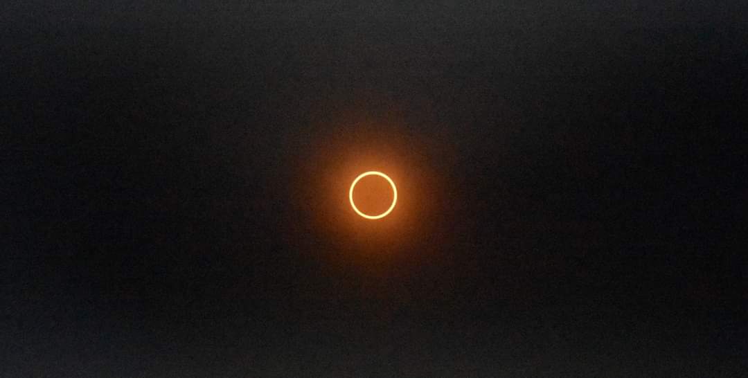 CoachHarding2's tweet photo. Great turnout at Stinson for our solar eclipse event. Slight catastrophe with the popcorn butter, but good time was had by all. #SkyhawkPride #VHawk https://t.co/Ba7qiv9VAU