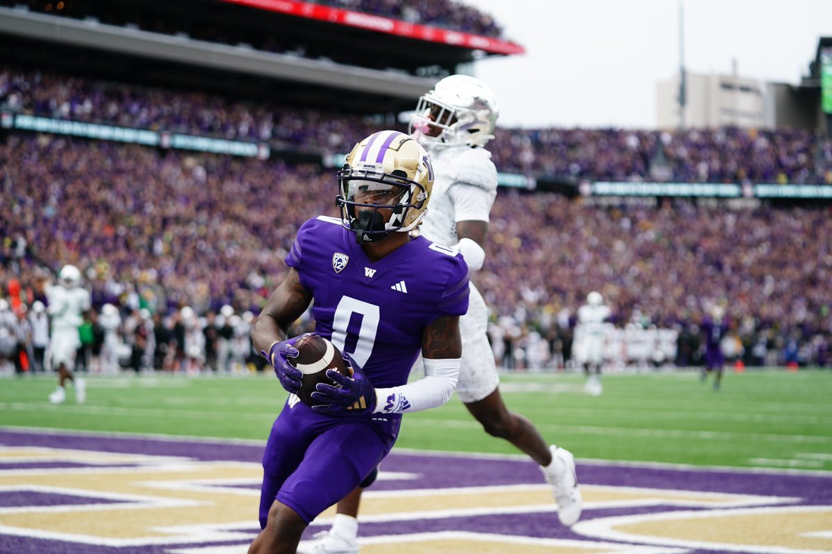 UW_Football's tweet photo. WELCOME BACK @gfivehimm 🚨☔️🔥 https://t.co/RRxK2HgOiU