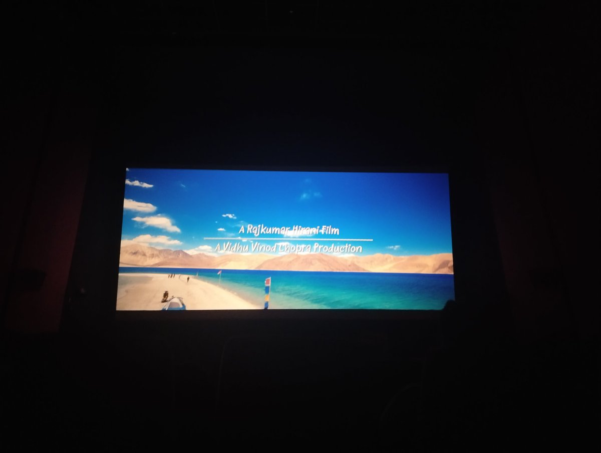 _asusa's tweet photo. #3Idiots ❤️❤️❤️

Never thought I'll have the chance to watch this movie from theatre. ❤️

#3idiots
#FivePointSomeone
#RajKumarHirani❤️ https://t.co/5Bf3W7WmzU