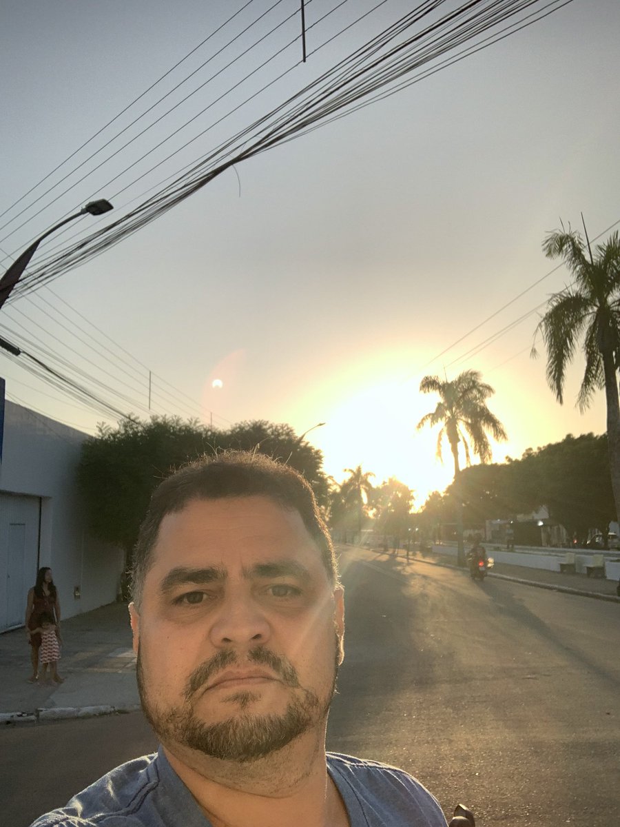 Acompanhando o início do eclipse na cidade de Mari/PB