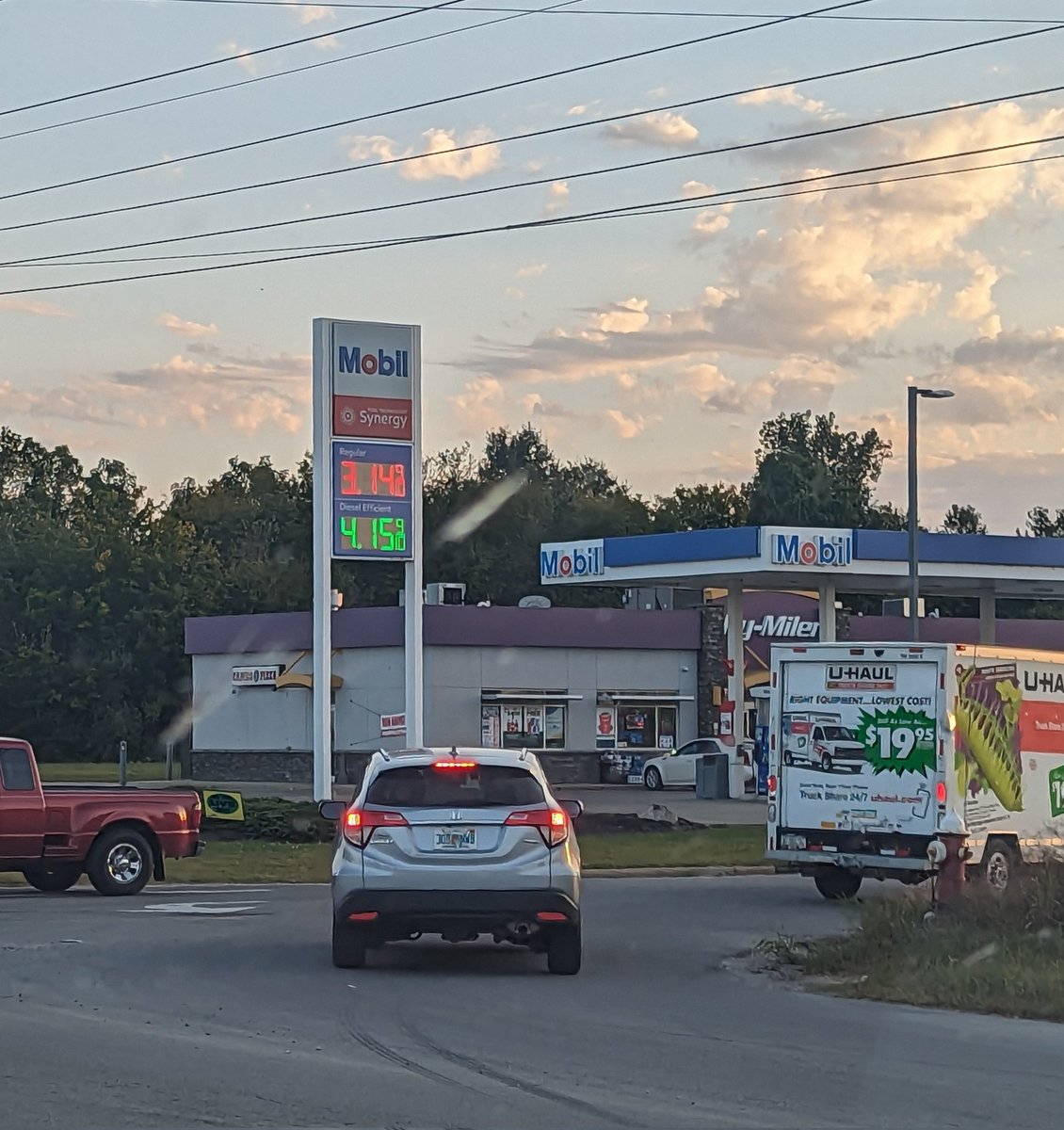 Kelly Horstman tweet media