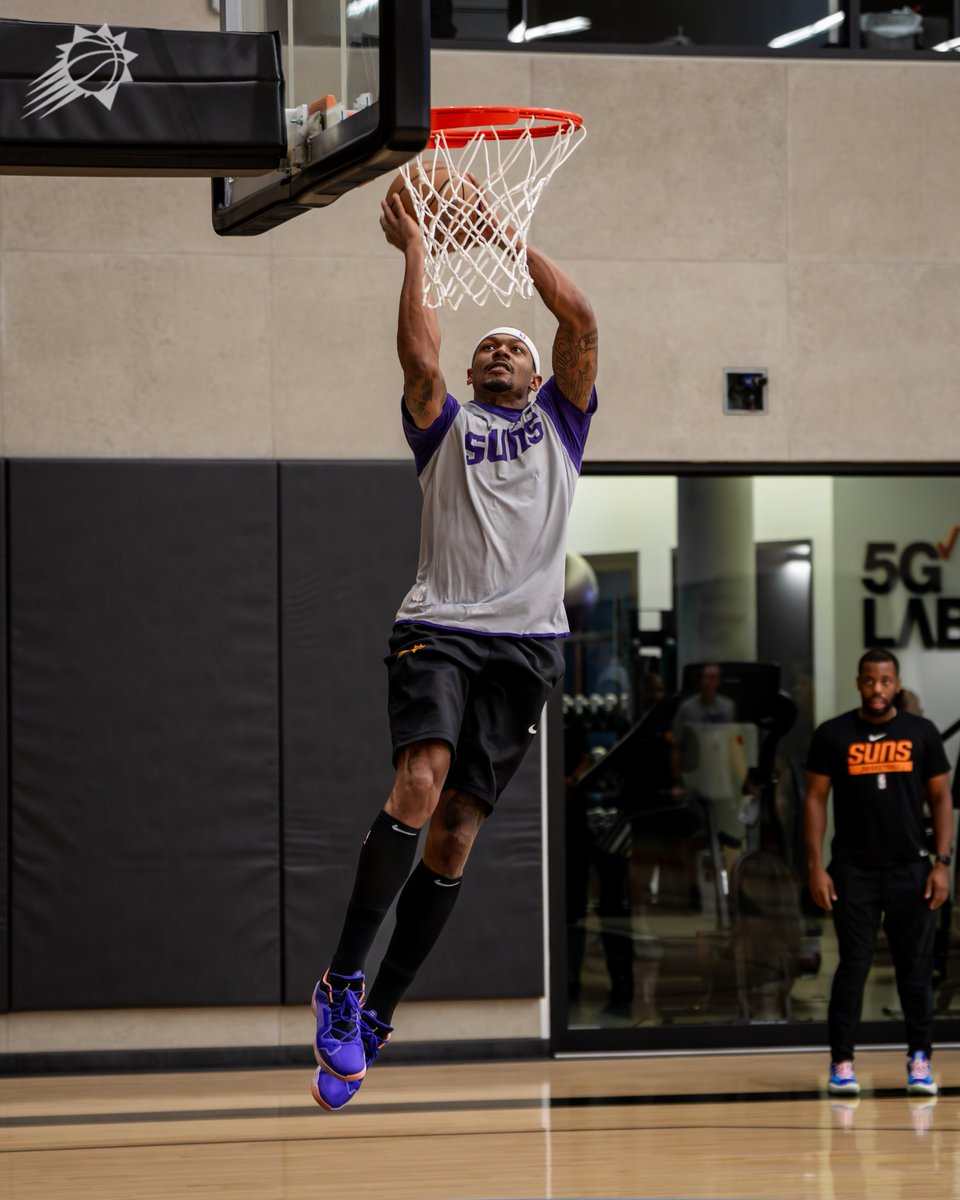 Weekend work.

📍 <a href="/Verizon/">Verizon</a> 5G Performance Center