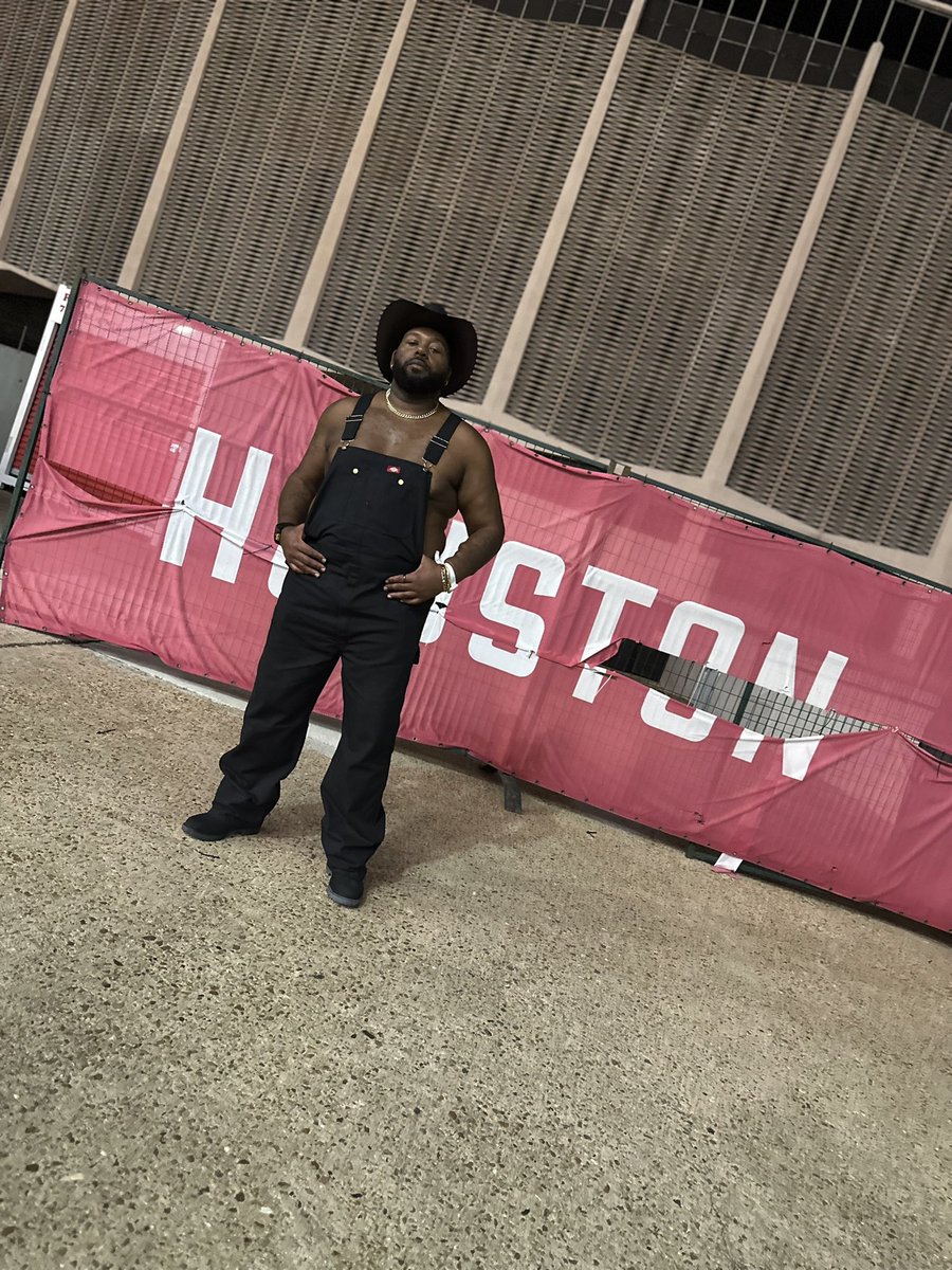 Kingbkinging's tweet photo. After Beyoncé’s Concert 🤠 https://t.co/4OB5MrFgZu