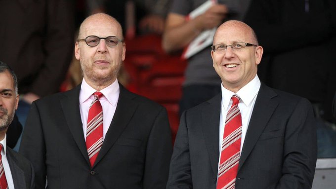 BobChurchill3's tweet photo. The Manchester United takeover saga takes another turn as Sheikh Jassim withdraws his interest, leaving the Glazers with their way. However, many fans feel that the Glazers have destroyed the club. #MUFC  #ManchesterUnited https://t.co/4zrc4U7JEp
