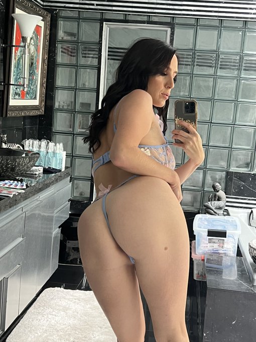 I want u to cum + talk to me.🦋✨😉 https://t.co/RLuEb4UurD https://t.co/nsarx37UIC<a href="/tag/realloyalfans"class="tags"><span>#realloyalfans</span></a>