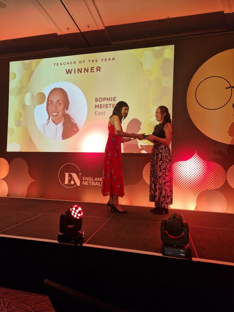 MavericksNpl's tweet photo. Massive Congratulations to our Futures Year 8 Head Coach @sport_meister on her being awarded Teacher of the Year @EnglandNetball One National Awards. We are so proud of her. And presented by our U23 squad member @ZianaButt
Congratulations Sophie
#BeAMaverick ๐คโค๏ธ
#OneAward https://t.co/phQDqSbAfu
